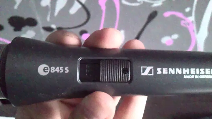 Sennheiser e845 s original (оригинал - комплект поставки и сам микрофон)